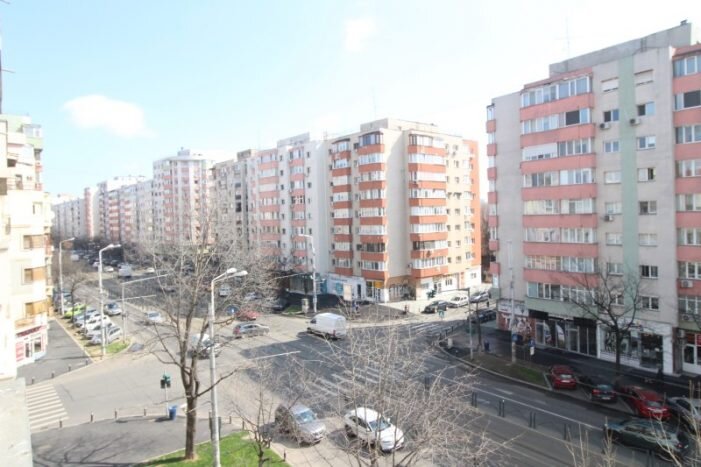 Mosilor- Armeneasca Inchiriere apartament 3 camere, bloc 1980